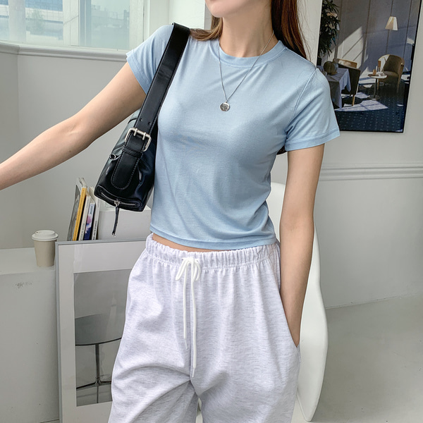 타미마 라운드넥 슬림핏 무지 컬러 반팔 티셔츠